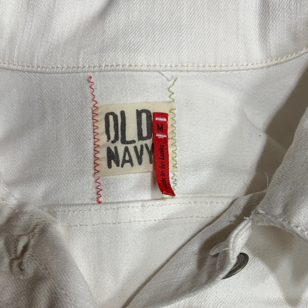 Old Navy Women's White Jean Jacket - Picture 7 of 10